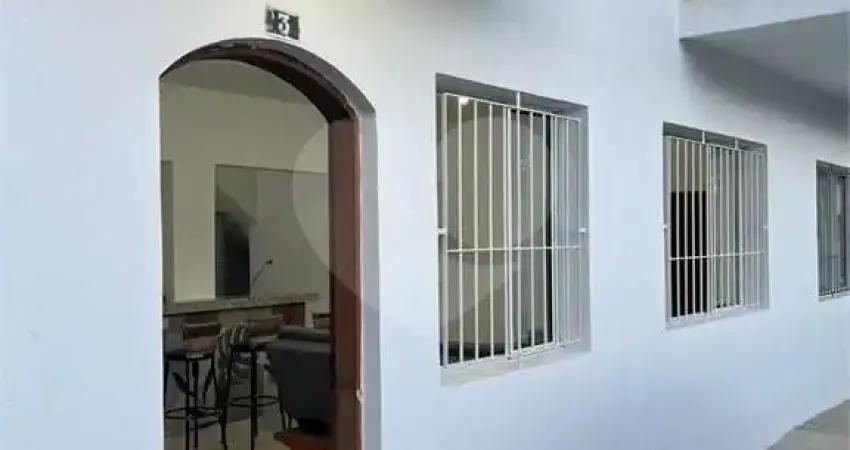 Casa com 2 quartos à venda na Rua Itapoan, Martim de Sá, Caraguatatuba