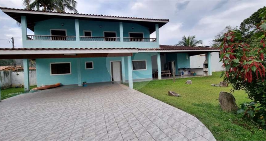 Sobrado com 3 quartos à venda em Massaguaçu - SP