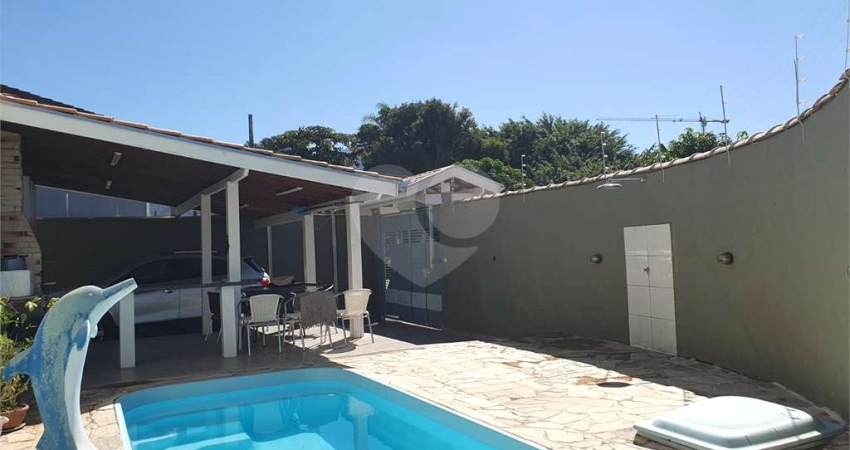 Sobrado com 3 quartos à venda em Vila Balneário Santa Martha - SP