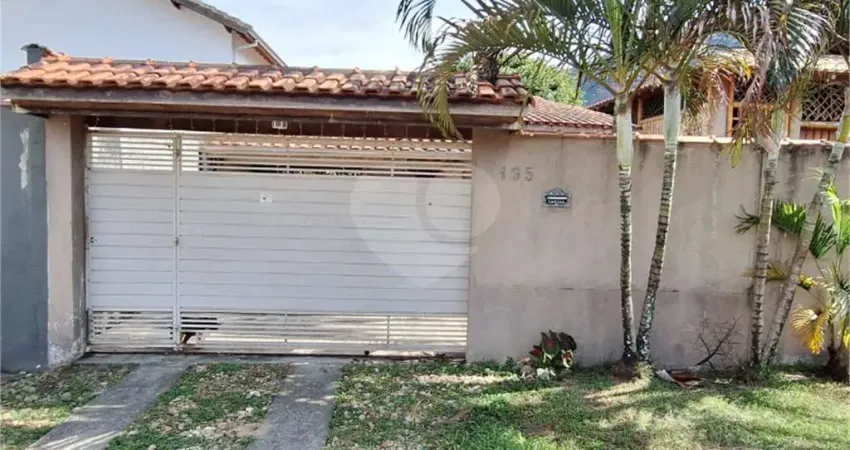 Casa térrea com 2 quartos à venda ou para locação em Balneário Forest - SP