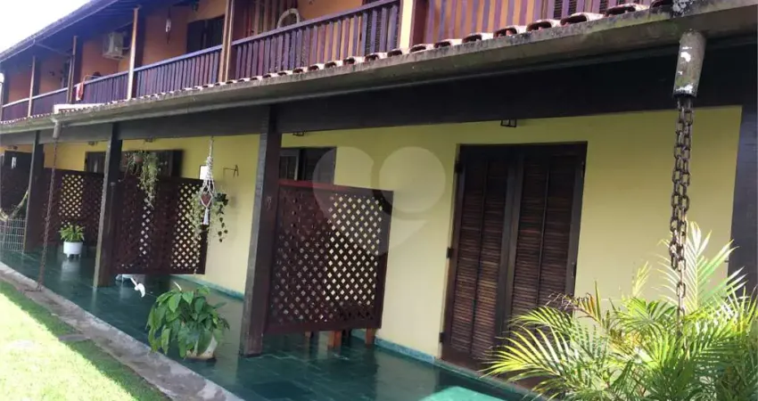Condomínio com 2 quartos à venda em Martim De Sá - SP