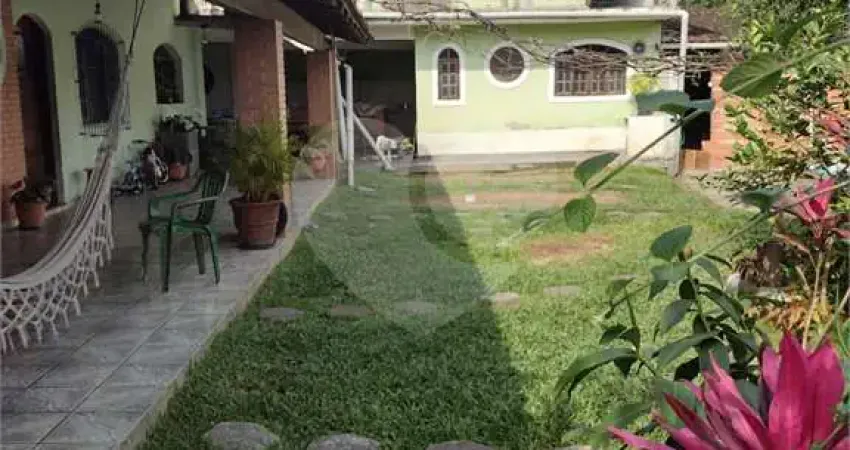 Casa comercial à venda no Centro, Ilhabela 