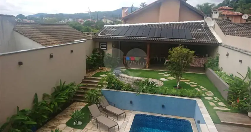 Casa com 4 quartos à venda na Vila Gardênia, Atibaia 