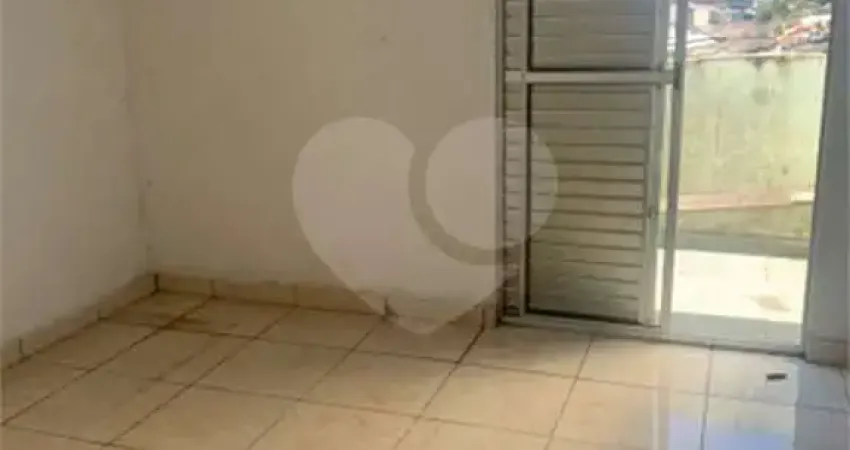 Casa com 2 quartos à venda em Jardim Teles De Menezes - SP
