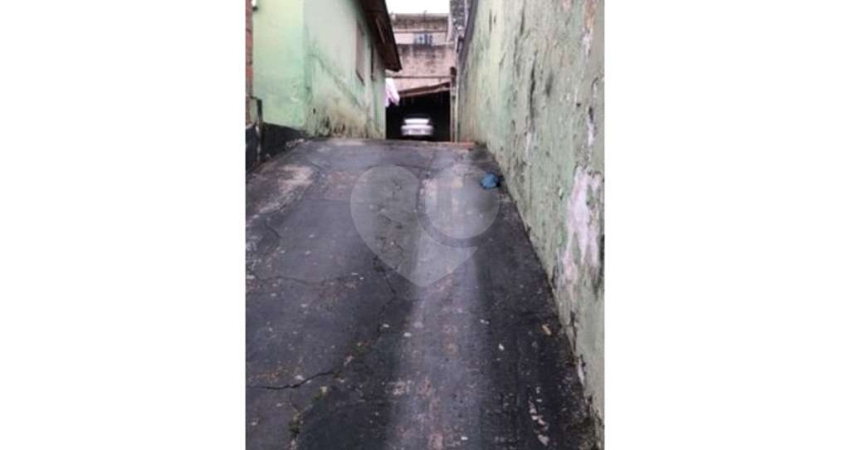 Casa com 3 quartos à venda em Jardim Ana Maria - SP