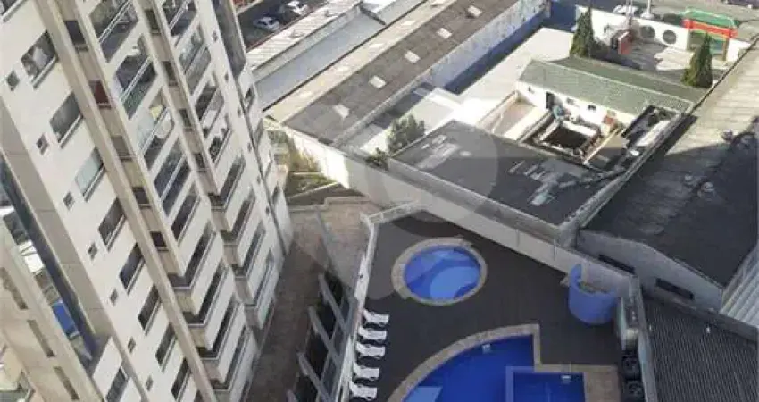 Apartamento com 3 quartos para locação em Centro - SP