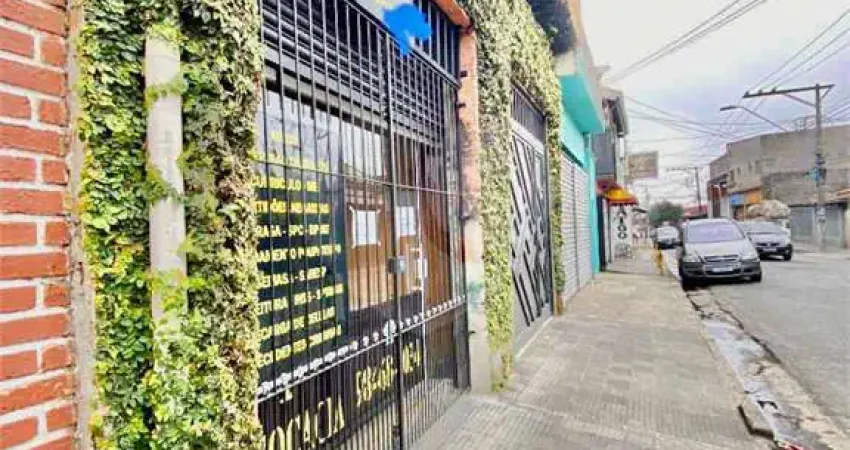 Sobrado com 3 quartos à venda em Jardim Guarará - SP