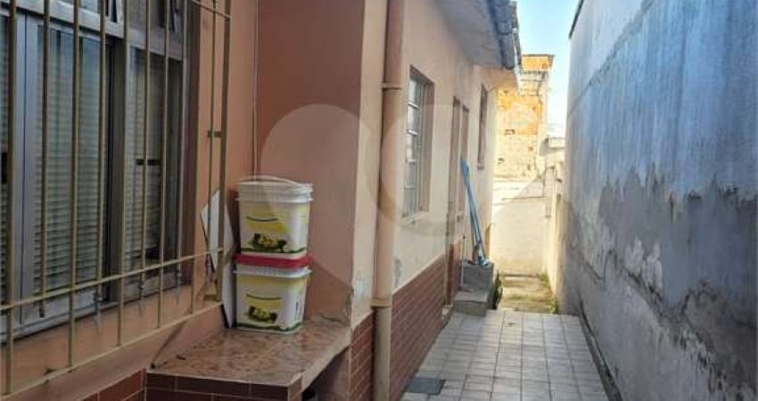 Casa com 2 quartos à venda na Vila Aquilino, Santo André 