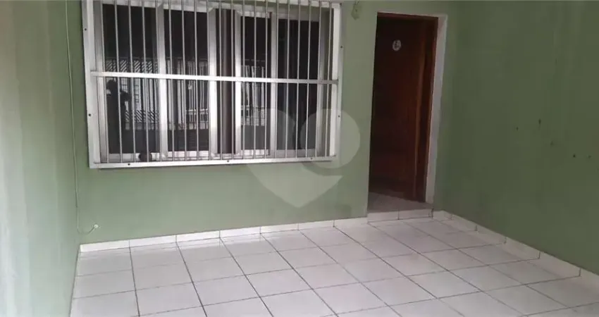 Sobrado com 3 quartos à venda em Jardim Utinga - SP
