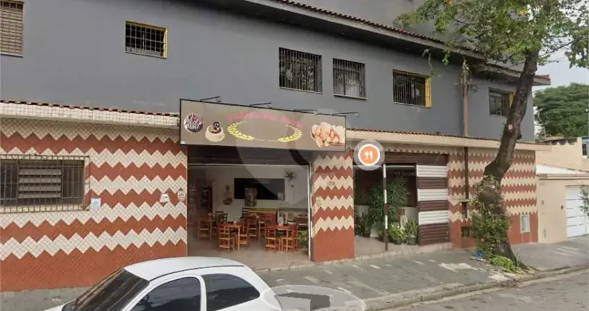 Casa comercial à venda no Parque das Nações, Santo André
