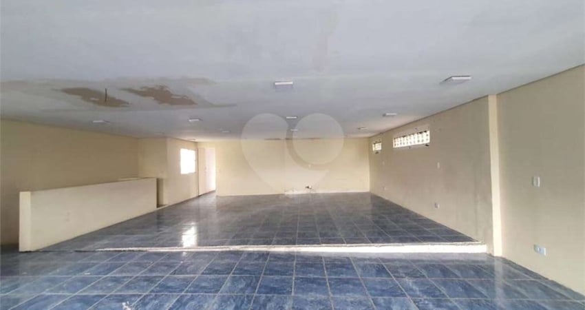 Ponto comercial para alugar na Vila Eldízia, Santo André 
