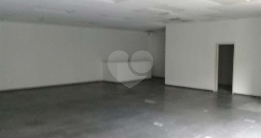 Salão Comercial à venda ou para locação em Centro - SP