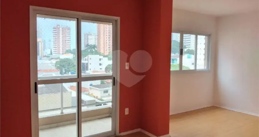 Apartamento com 3 quartos para locação em Vila Bastos - SP