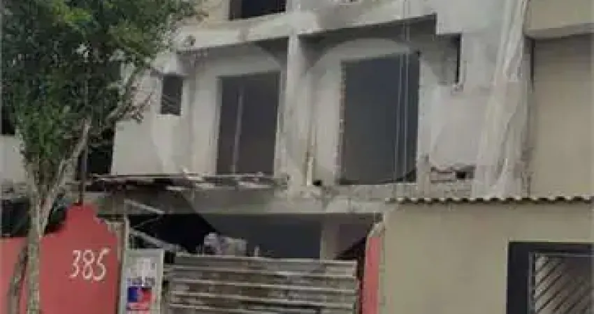Casa em condomínio fechado com 2 quartos à venda no Utinga, Santo André 