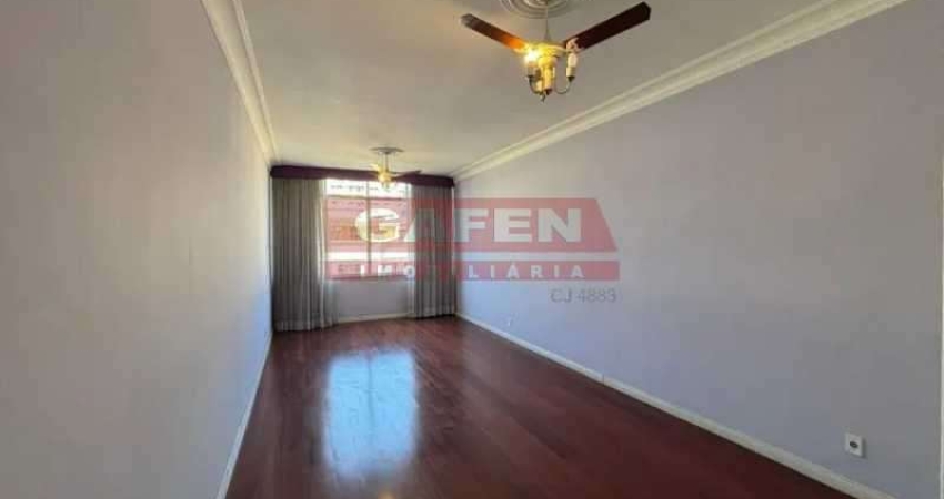 Apartamento com 3 quartos à venda na Rua das Laranjeiras, Laranjeiras, Rio de Janeiro