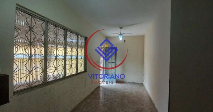 CASA TRÊS QUARTOS Á VENDA EM MARECHAL HERMES COM DEPENDÊNCIA DE EMPREGADA COMPLETA!