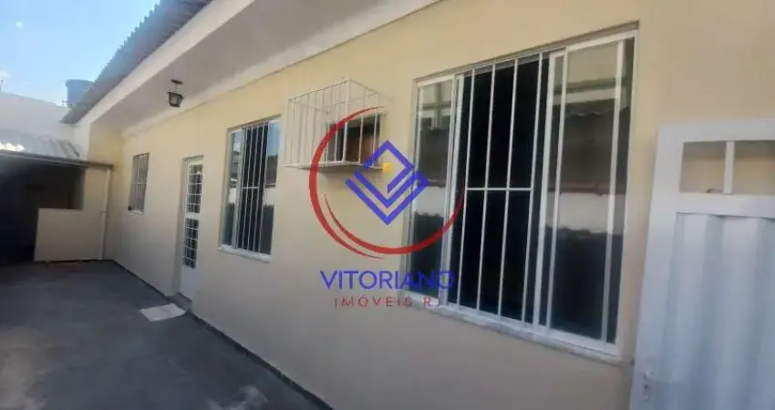 Casa com 2 quartos para alugar na Rua General Savaget, 184, Marechal Hermes, Rio de Janeiro