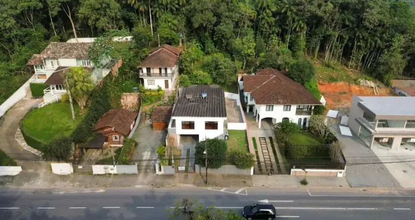 Casa com 3 quartos à venda na Rua Concórdia, 519, Anita Garibaldi, Joinville