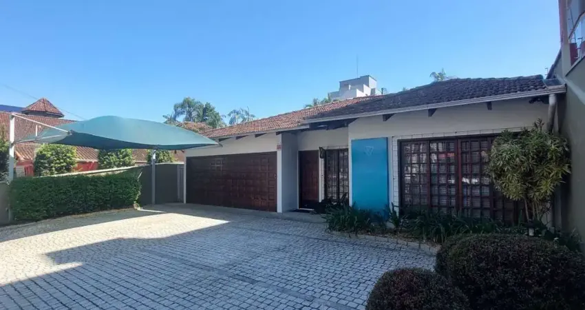 HK | Casa Mobiliada à Venda | América - Joinville