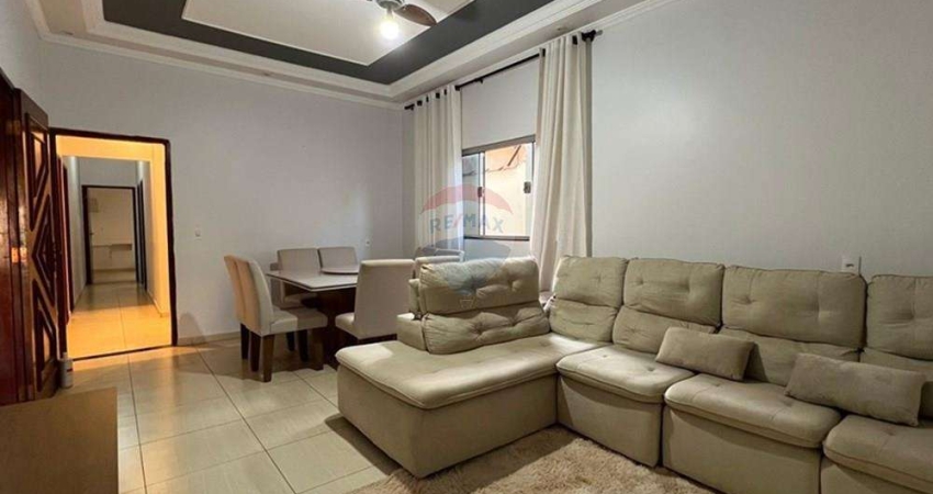 Casa com 3 quartos para venda, 120m² - Centro - Luís Antônio