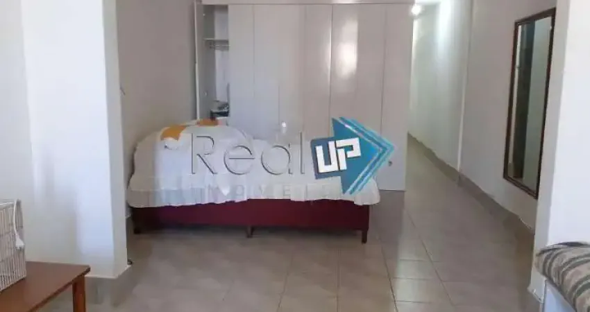 Kitnet / Stúdio à venda na Rua Barata Ribeiro, Copacabana, Rio de Janeiro