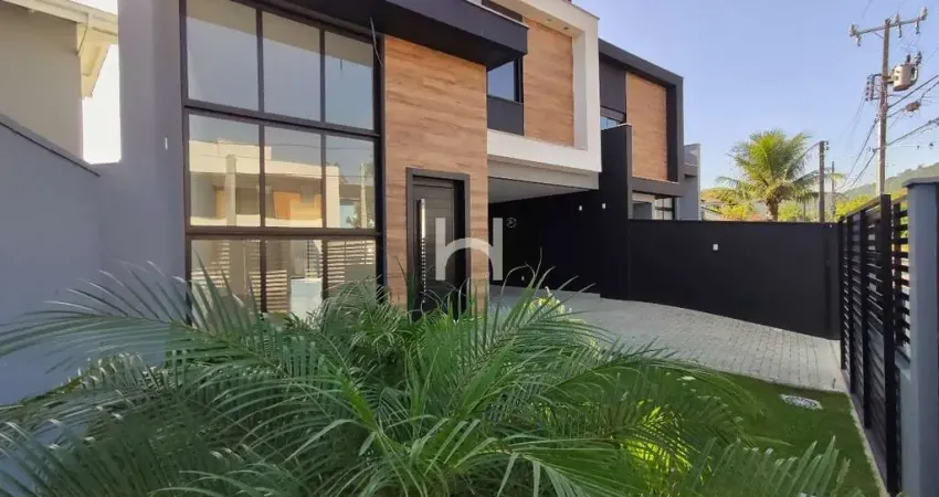 Casa com 3 quartos à venda na Rua Dionísio Cerqueira, 229, Saguaçu, Joinville