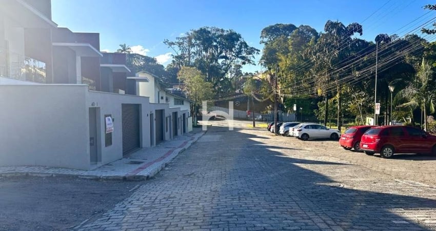 Geminado moderno e bem localizado