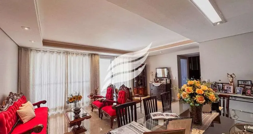 Apartamento duplex com 04 vagas de garagem a poucos passos do centro