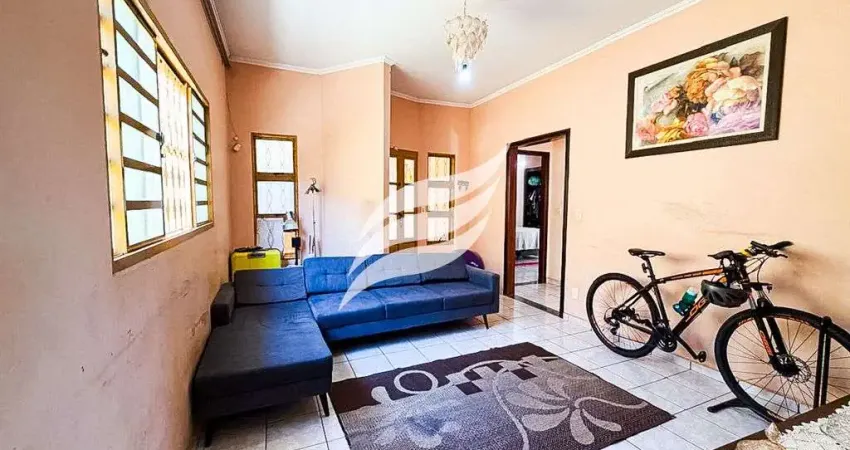 Casa com 2 quartos à venda na Rua Sílvio José Venturolli, 01, Umuarama, Araçatuba