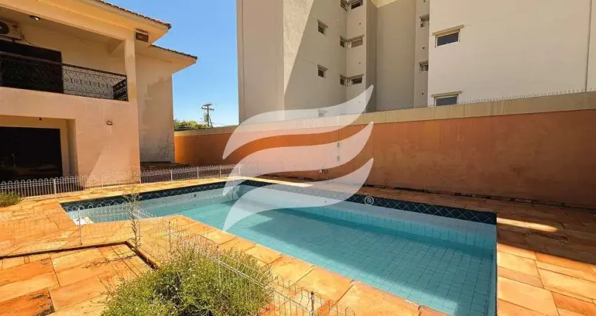 Sobrado triplex com piscina à venda no bairro vila bandeirantes