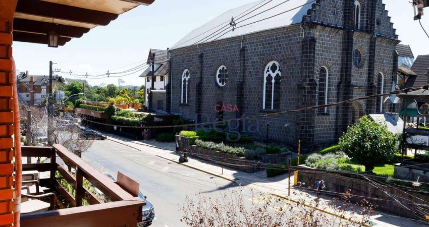 Apartamento ao lado da Igreja São Pedro, em Gramado/RS!