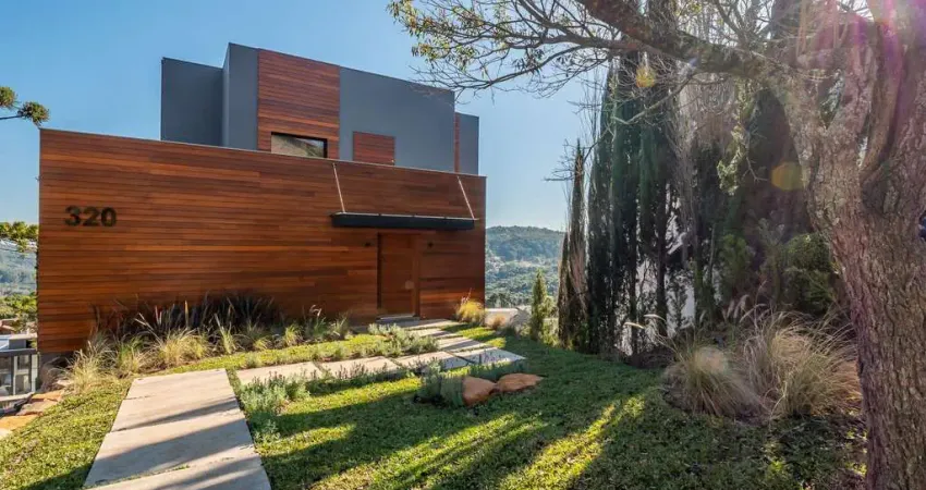 Casa 5 quartos sendo 4 suítes para venda no bairro Bavaria em Gramado