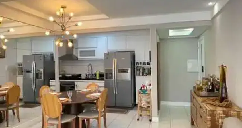 Apartamento na paralela, bem localizado, com 3 dormitorios, 79m², proximo da estação de metrô