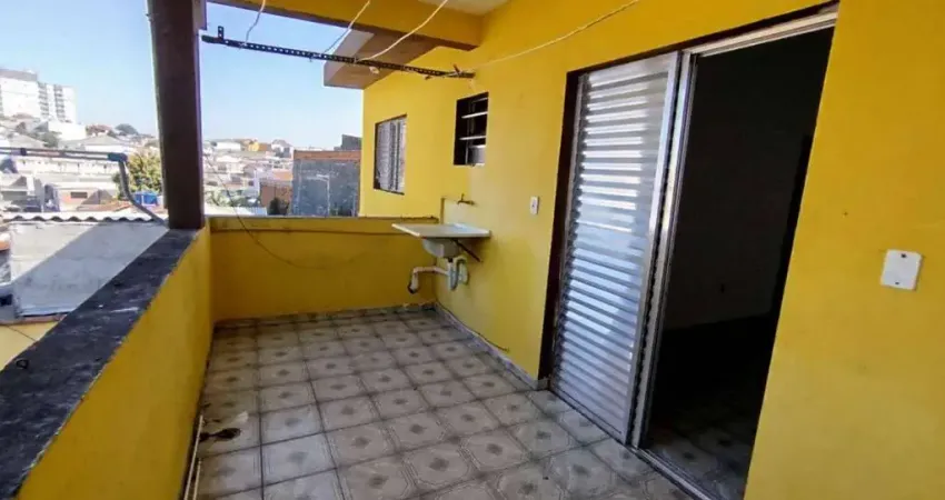 Terreno com 3 casas totalizando 5 dormitórios e 2 vagas de garagem à venda, 120 m² por R$ 689.000 - Vila Monte Santo - São Paulo/SP