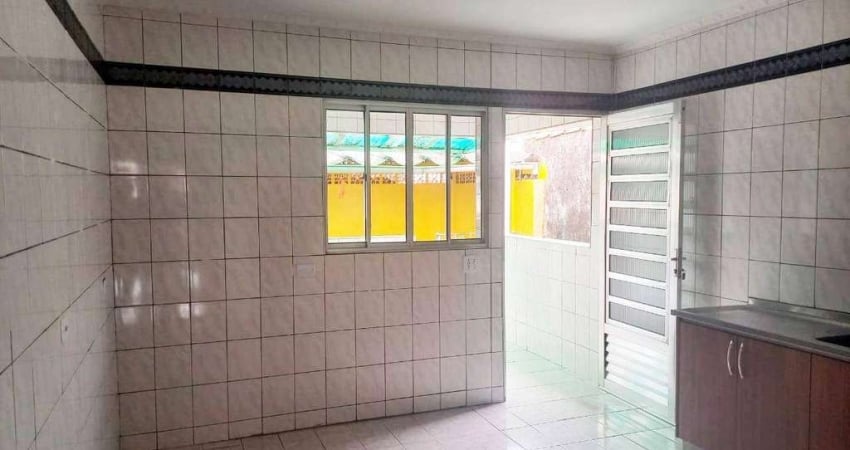 Casa com 2 dormitórios para alugar, 60 m² por R$ 1.400 - Vila Monte Santo - São Paulo/SP