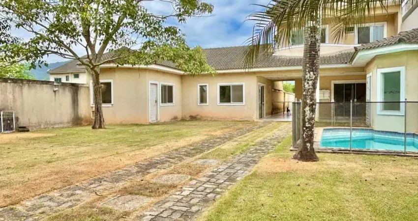 Casa com terreno grande à venda no Condomínio Reserva das Garças
