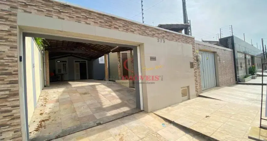 Casa duplex no Loteamento Cartier.