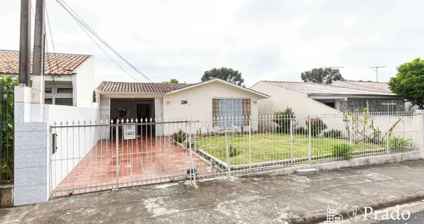 Casa à venda, 220 m² privativos, 4 dormitórios 1 sendo suíte, 4 vagas, Cajuru, Curitiba, PR