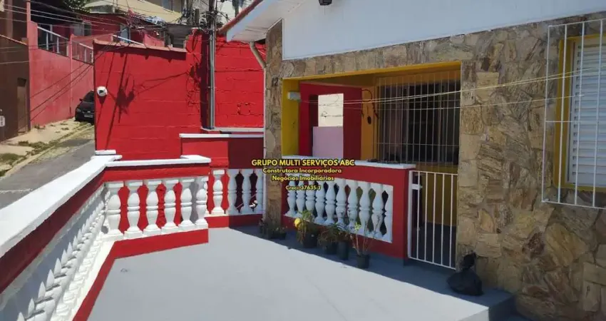 Casa térrea com três residências na Vila Guarani, Santo André-SP