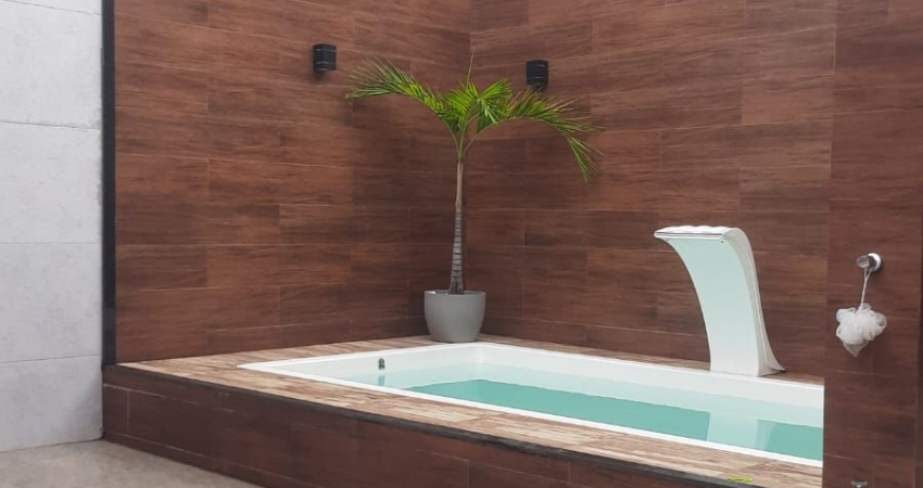 BAIRRO ARICURI - CASA DE 3 QUARTOS COM PISCINA E ARÉA GOUMERT , 5 MINUTOS CENTRO DE CAMPO GRANDE- 600 METROS DO GUANABARA