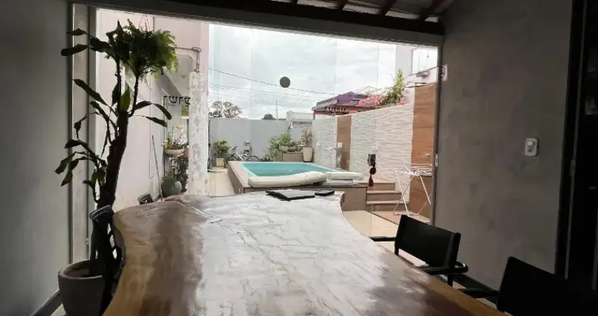 Casa duplex com piscina + 2 suítes – condomínio vivendas de guaratiba- estrada da grama