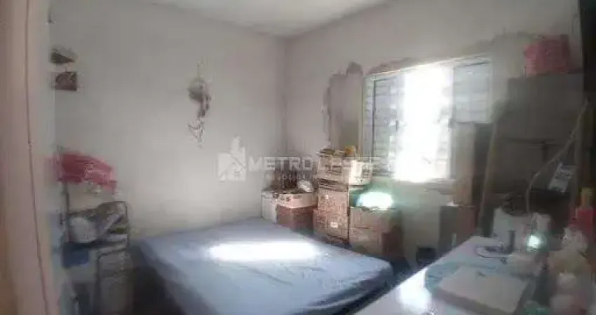 Casa em Sapopemba - SP com 2 dormitórios e 1 banheiro por R$320.000 - Venda