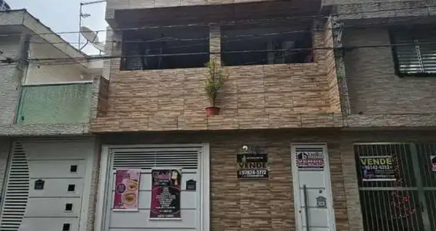 Sobrado com 4 quartos, Conjunto Residencial Prestes Maia - São Paulo