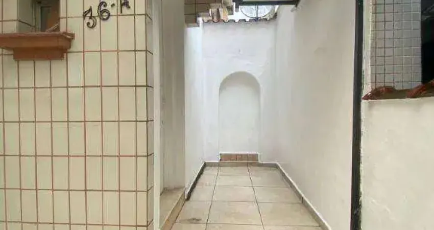 Casa com 2 dormitórios para alugar, 66 m² por R$ 3.200 PACOTE/mês - Ponta da Praia - Santos/SP