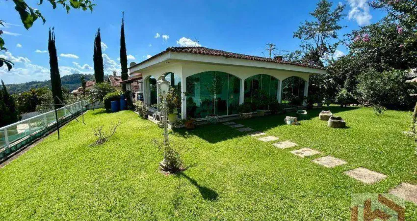 Casa com 3 dormitórios à venda, 218 m² por R$ 1.300.000,00 - Jardim Parque da Palmeiras - Serra Negra/SP