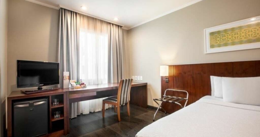 Flat Tryp Nações Unidas disponível para venda com 23m² e 01 vaga de garagem
