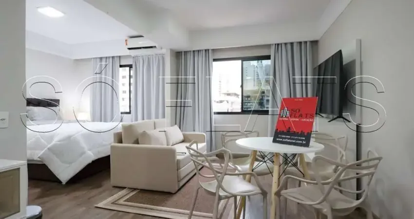 Flat em Moema disponível para locação com 33m², 1 dormitório e 1 vaga.