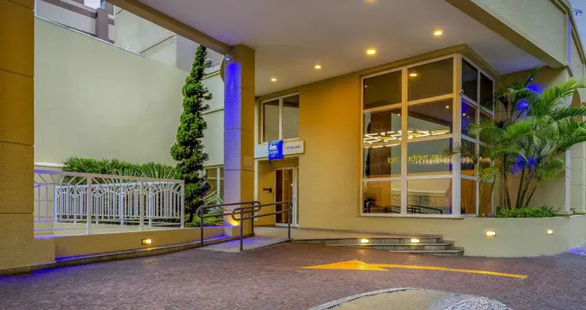 Flat Ibis budget São João disponível para venda com 13m²