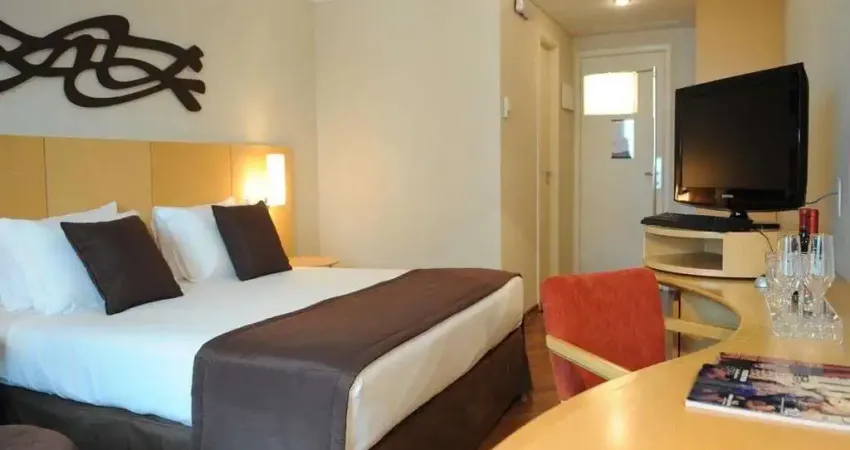 Flat com 1 quarto para alugar na Avenida Ibirapuera, 2577, Moema, São Paulo