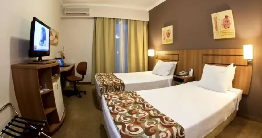 Flat com 1 quarto para alugar na Avenida Sabiá, 825, Moema, São Paulo
